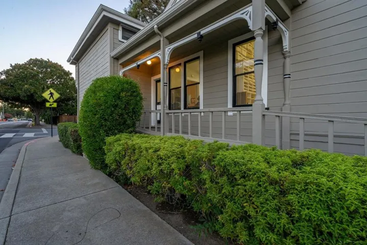 142 N Central Avenue, Campbell, California 95008