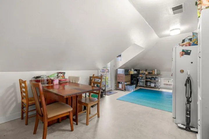 142 N Central Avenue, Campbell, California 95008