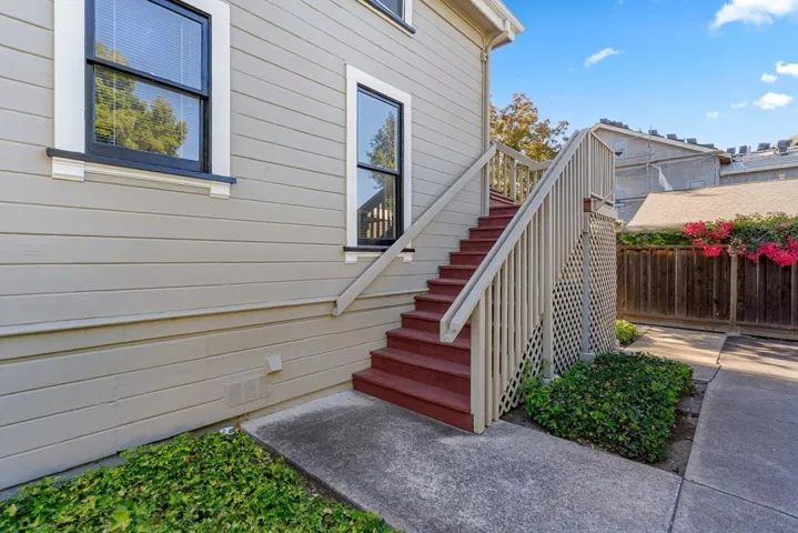 142 N Central Avenue, Campbell, California 95008