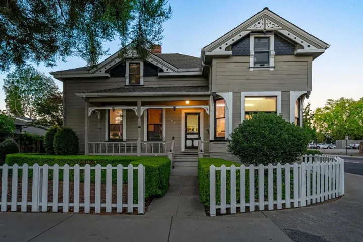 142 N Central Avenue, Campbell, California 95008