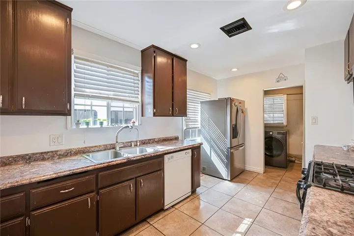 10527 Angell Street, Norwalk, California 90650