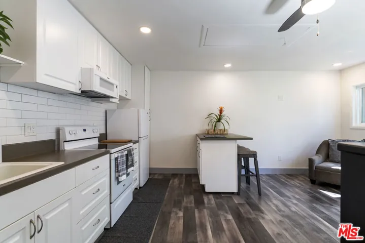 14142 Hortense Street, Los Angeles, California 91423