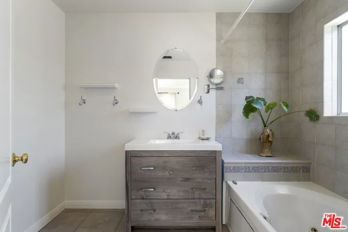 14142 Hortense Street, Los Angeles, California 91423