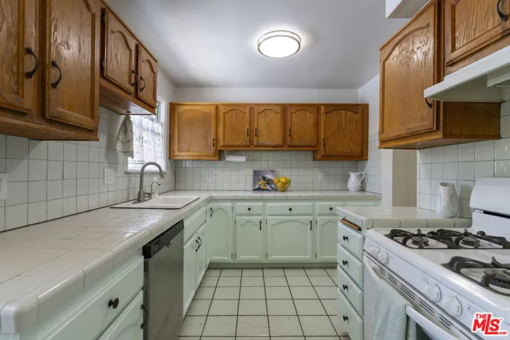 14142 Hortense Street, Los Angeles, California 91423