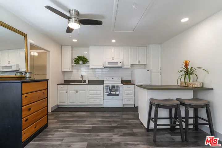 14142 Hortense Street, Los Angeles, California 91423