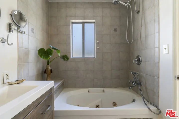 14142 Hortense Street, Los Angeles, California 91423