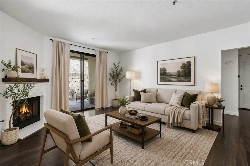 Virtually Staged Living Room 17722 Sergio Cir, # 102 Huntington Beach, CA 92647