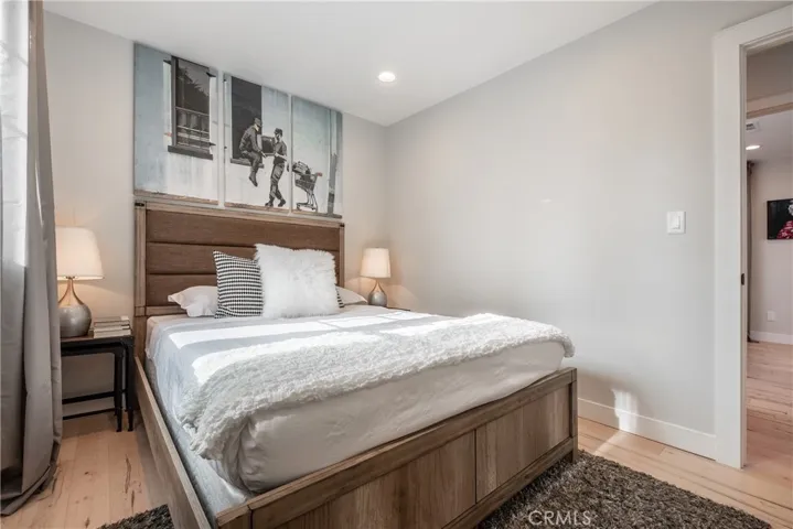4039 Clayton Avenue, Los Angeles, California 90027