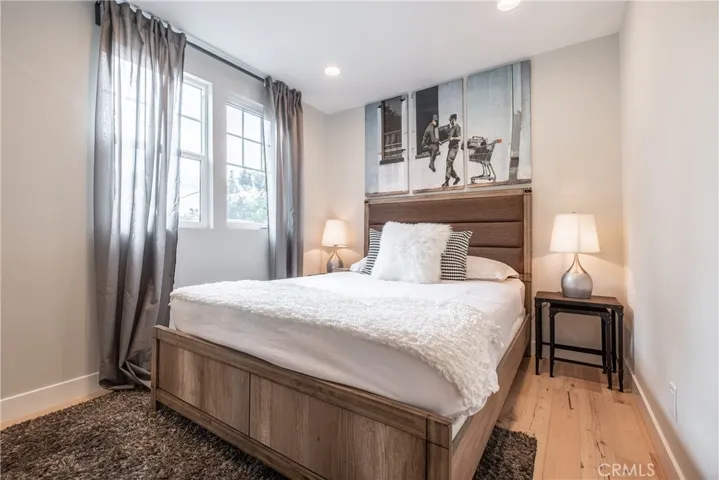 4039 Clayton Avenue, Los Angeles, California 90027