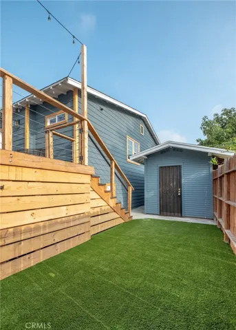 4039 Clayton Avenue, Los Angeles, California 90027