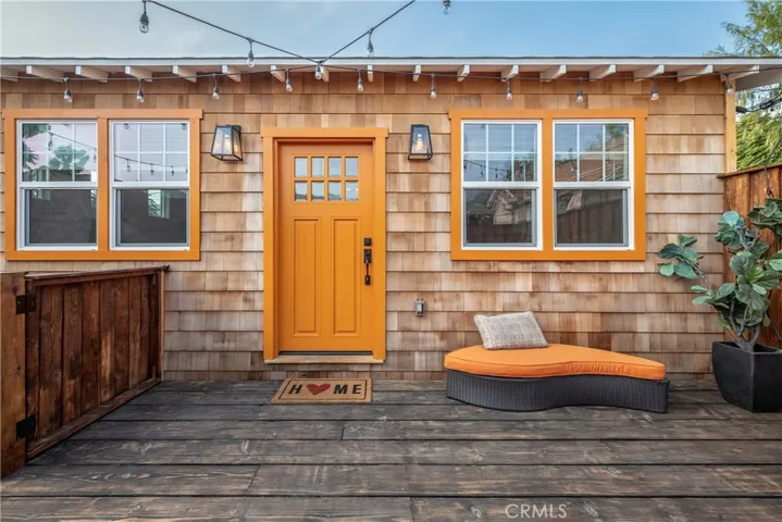 4039 Clayton Avenue, Los Angeles, California 90027