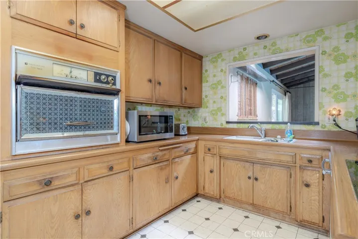 12211 Granite, Garden Grove, California 92843