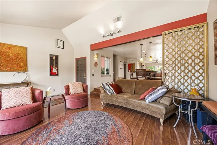 6975 Camino Amero, San Diego, California 92111