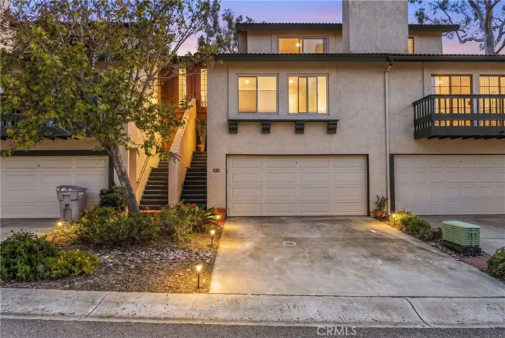 6975 Camino Amero, San Diego, California 92111
