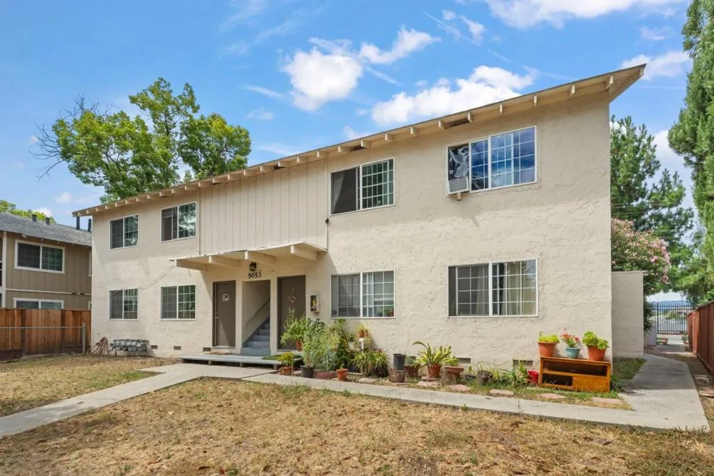 5653 Via Monte Dr
