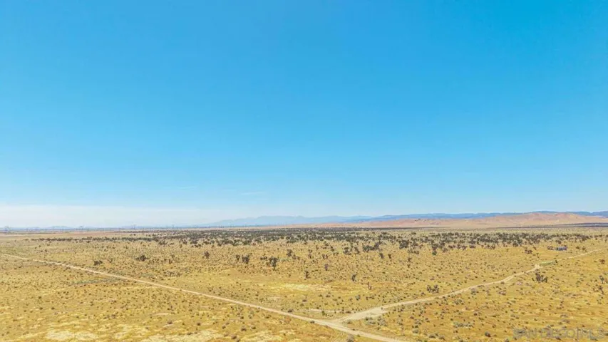 0 W Ave B, Lancaster, California 93536
