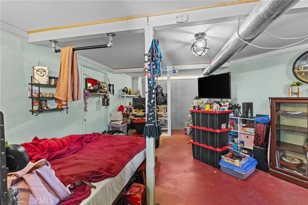 basement bedroom