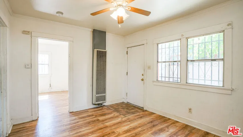 1111 W 47th Street, Los Angeles, California 90037