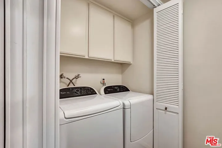 1260 S Beverly Glen Boulevard 304, Los Angeles, California 90024