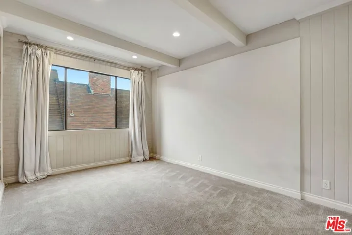 1260 S Beverly Glen Boulevard 304, Los Angeles, California 90024