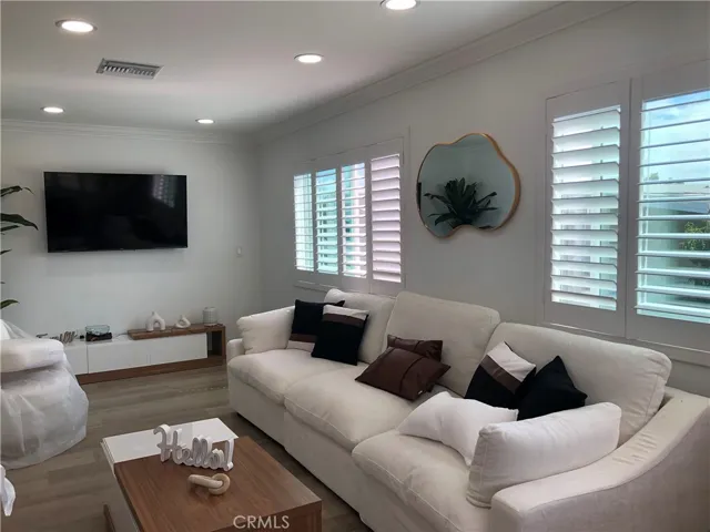5772 Garden Grove 519, Westminster, California 92683