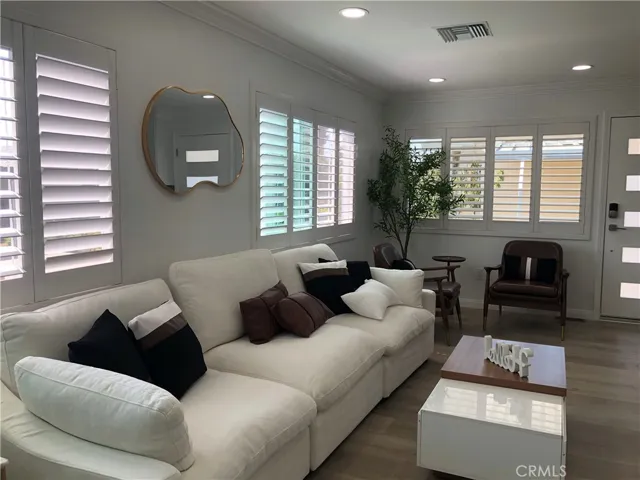 5772 Garden Grove 519, Westminster, California 92683