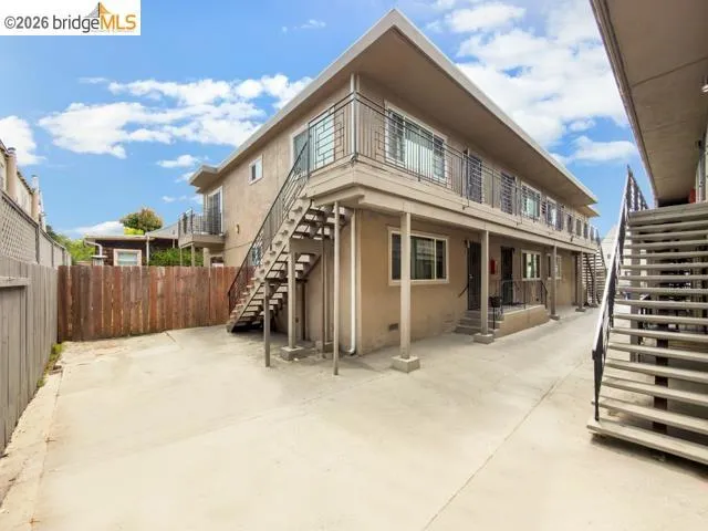 1533 Harmon St, Berkeley, California 94703