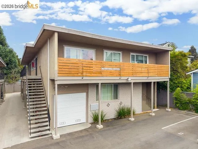 1533 Harmon St, Berkeley, California 94703