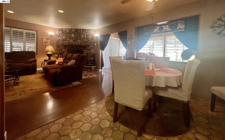 24217 Appaloosa Way, Sonora, California 95370