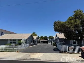 360 16th Place, Costa Mesa, California 92627