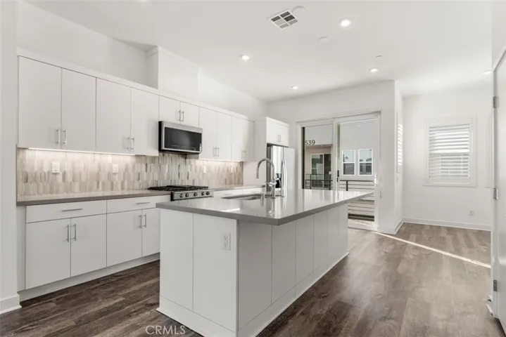 1415 West Cara Drive, Anaheim, California 92805