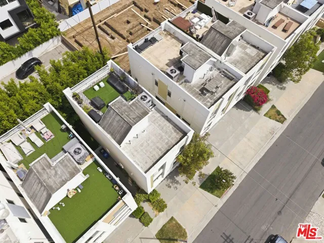 5911 Saturn Street, Los Angeles, California 90035