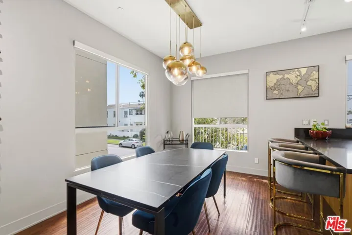 5911 Saturn Street, Los Angeles, California 90035