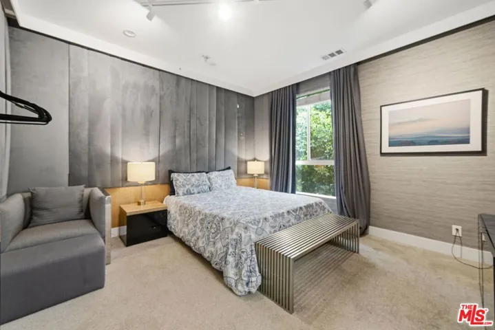 5911 Saturn Street, Los Angeles, California 90035