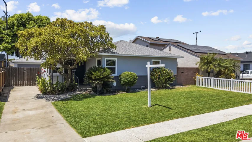 12817 Blodgett Avenue, Downey, California 90242