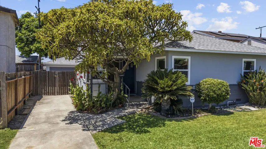 12817 Blodgett Avenue, Downey, California 90242