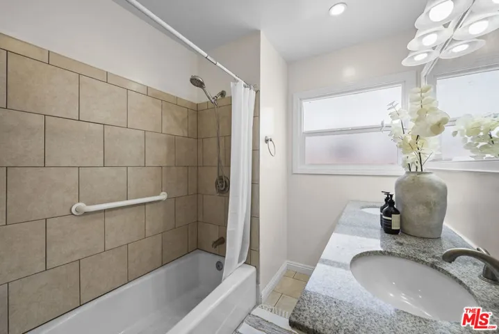 12817 Blodgett Avenue, Downey, California 90242