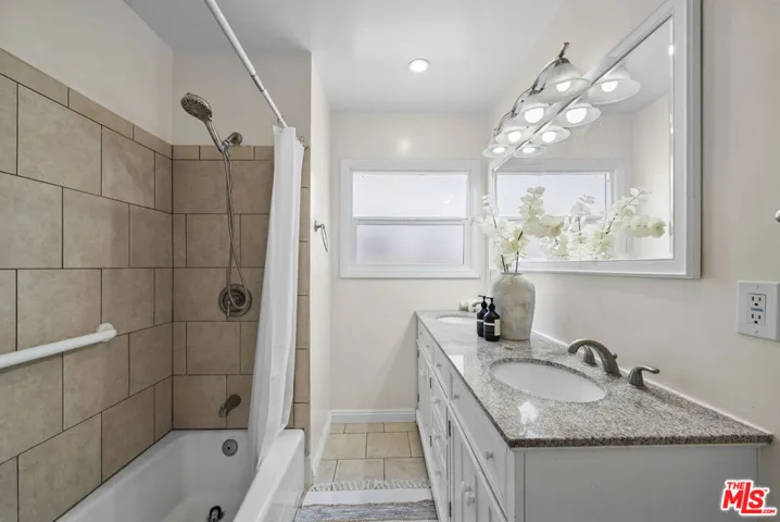 12817 Blodgett Avenue, Downey, California 90242