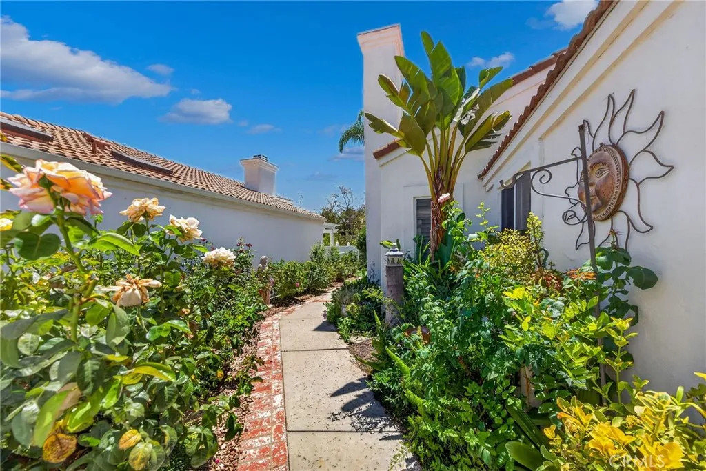 40622 Via Amapola, Murrieta, California 92562 — photo 4
