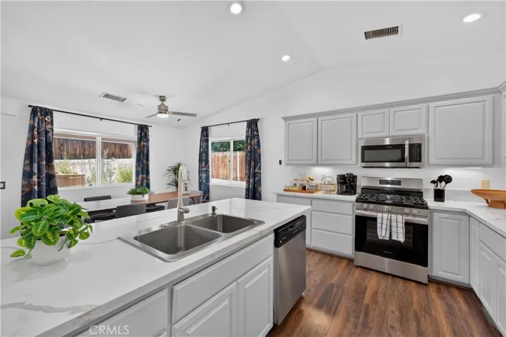 60187 Chesapeake, Joshua Tree, California 92252