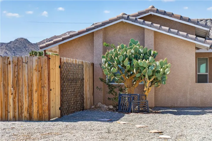 60187 Chesapeake, Joshua Tree, California 92252