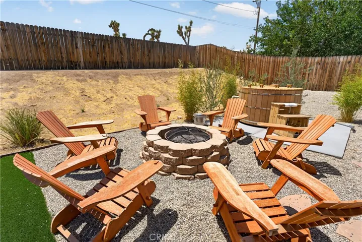 60187 Chesapeake, Joshua Tree, California 92252