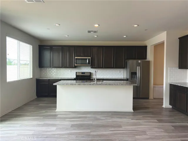 Kitchen/Dining Area