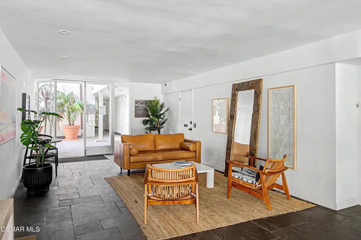 Outrigger Lobby 2