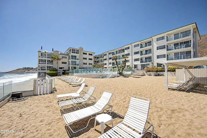Outrigger Beach Area