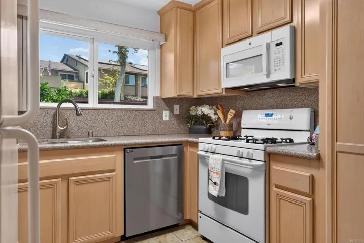 10249 Alphonse Street, Santee, California 92071
