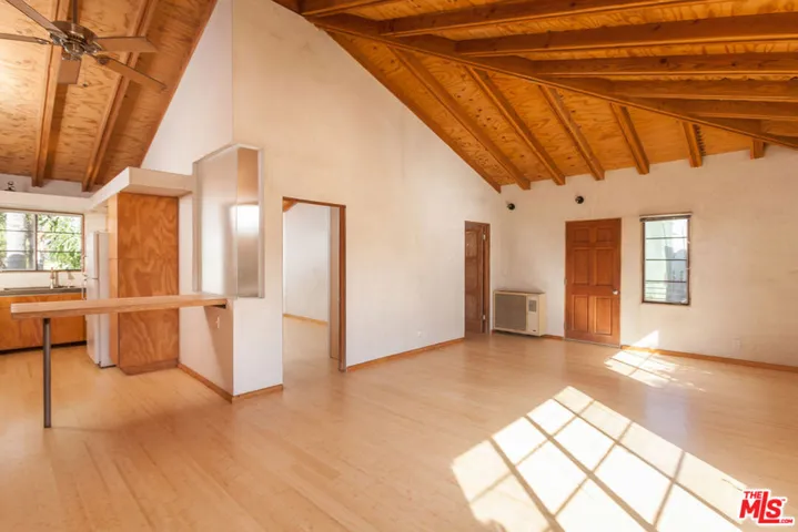 325 Indiana Avenue 4, Los Angeles, California 90291