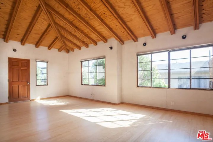 325 Indiana Avenue 4, Los Angeles, California 90291