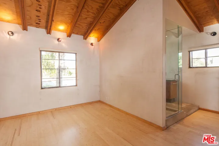 325 Indiana Avenue 4, Los Angeles, California 90291