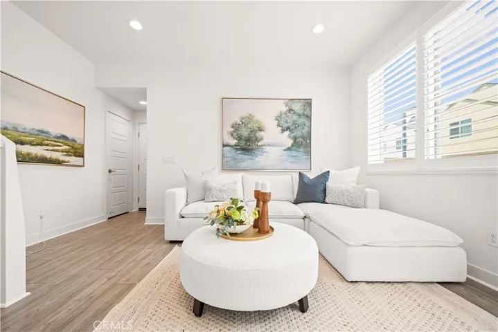 333 Baluster, Irvine, California 92618